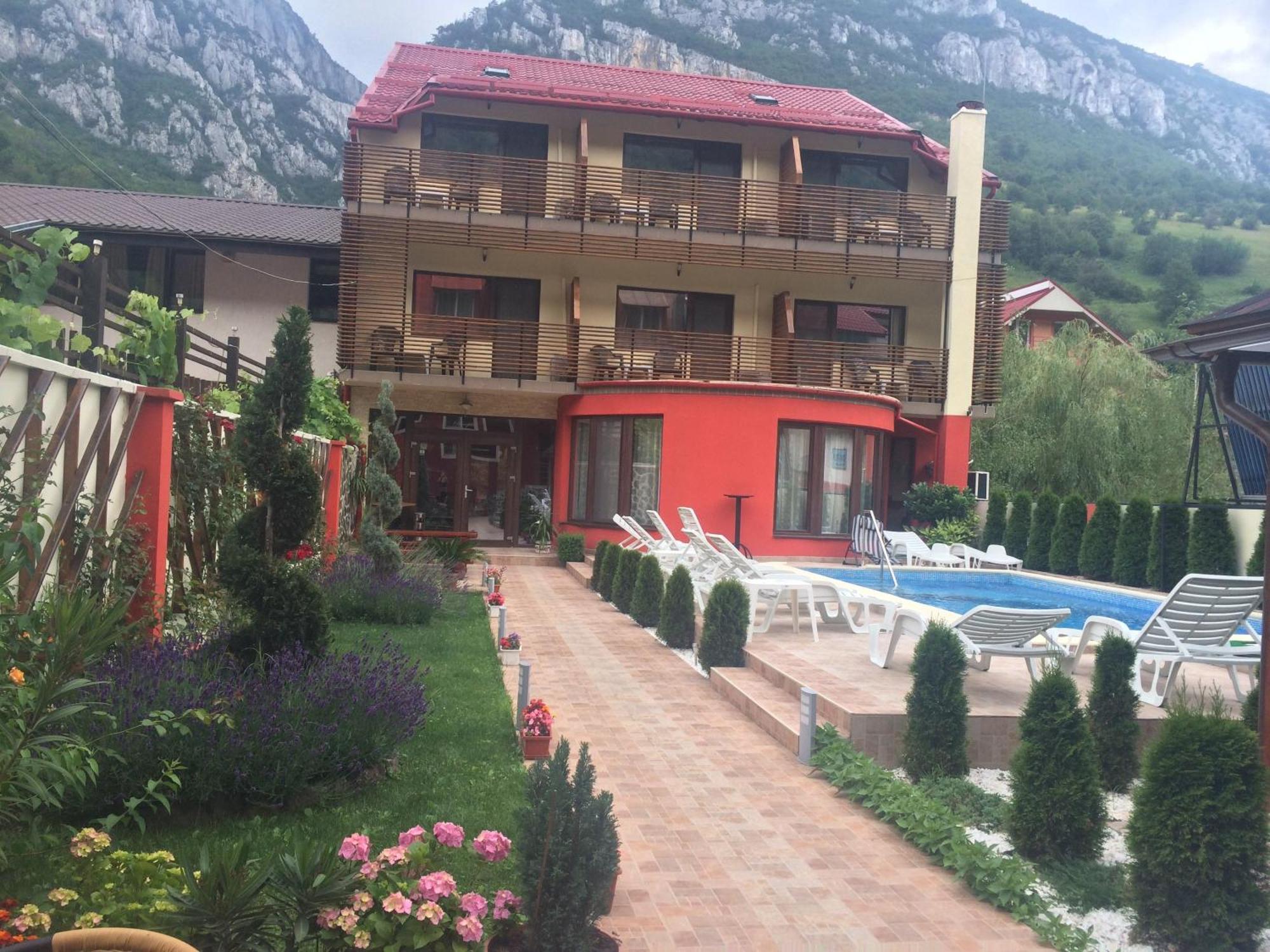 Pensiunea Jojo Băile Herculane Exterior photo