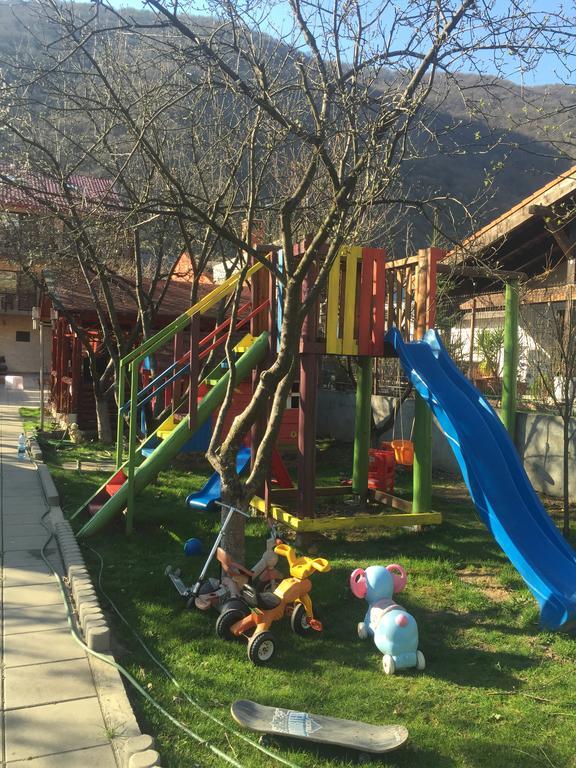 Pensiunea Jojo Băile Herculane Exterior photo